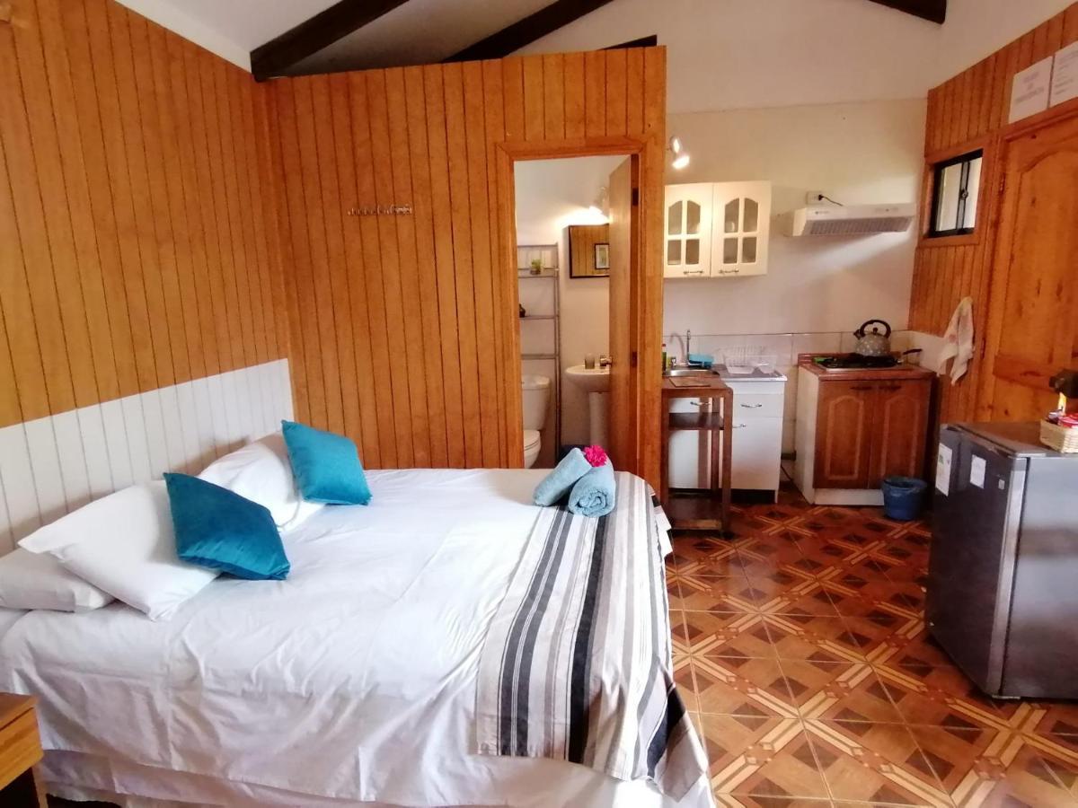 Tuava Lodge ハンガ・ロア エクステリア 写真
