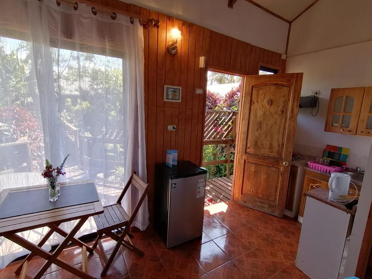 Tuava Lodge ハンガ・ロア エクステリア 写真