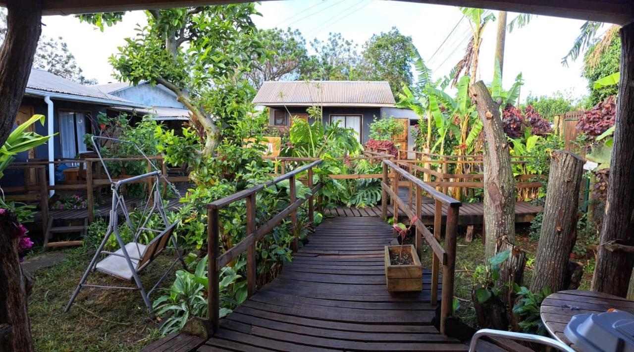 Tuava Lodge ハンガ・ロア エクステリア 写真
